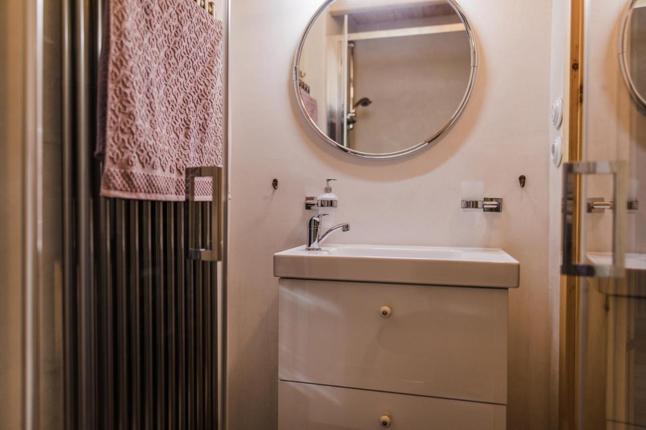 Hotel Krasna Samota Chřibská Zewnętrze zdjęcie
